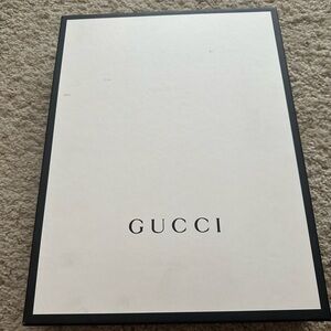 Gucci X Angela Hicks Limited Edition White Cotton T Shirt + Tin